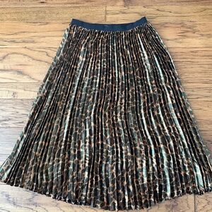 Brand new j crew pleated skirt